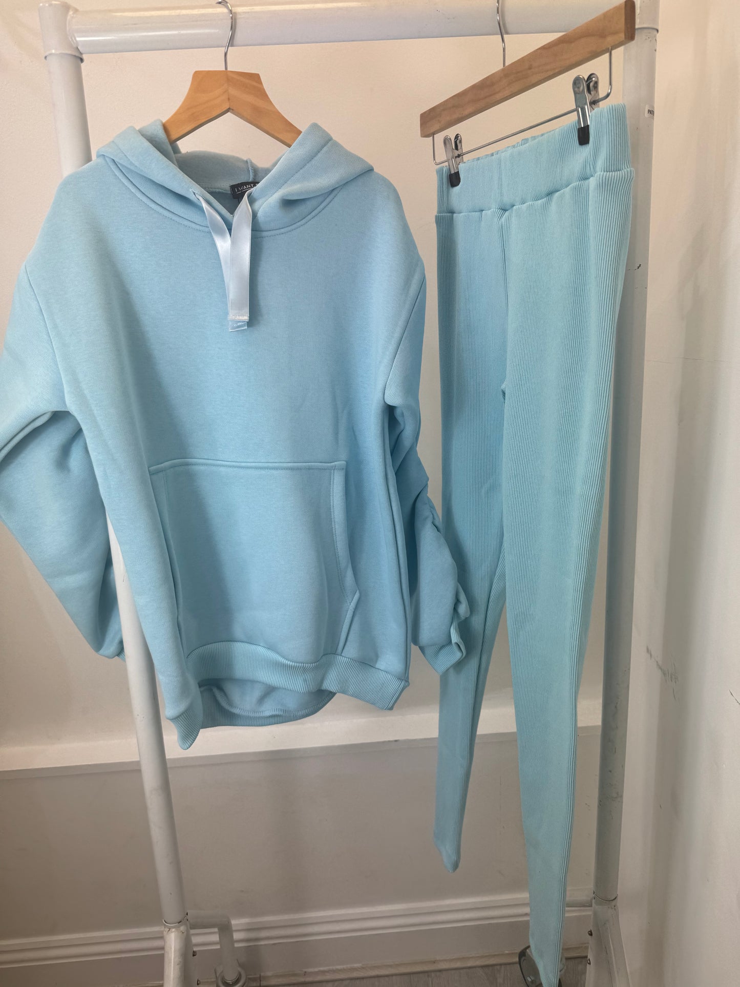 Ruched sleeve hoodie and leggings set