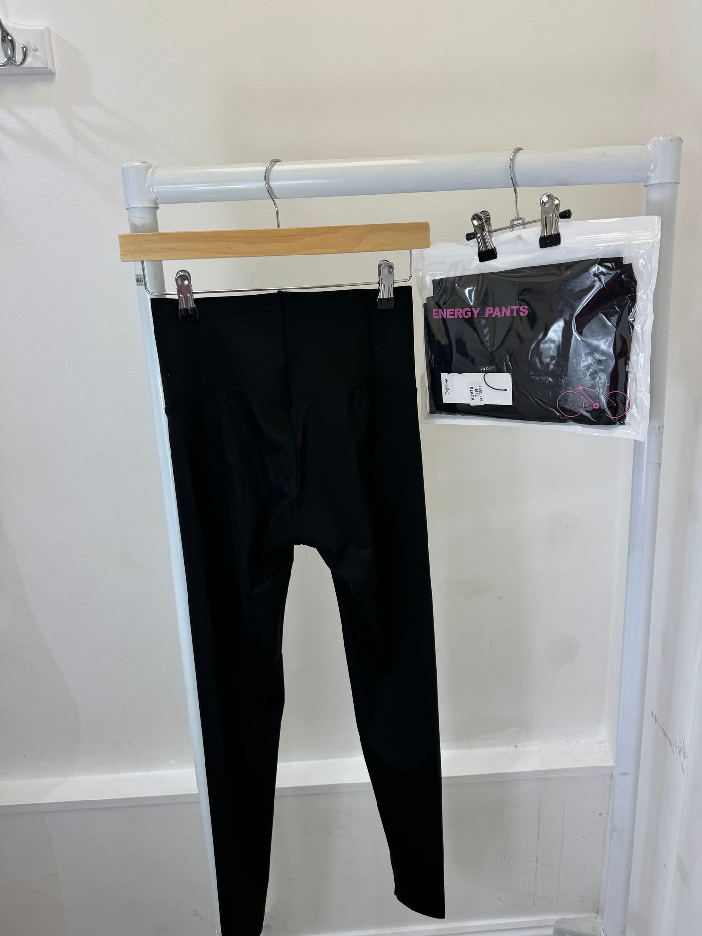 Energy pants black