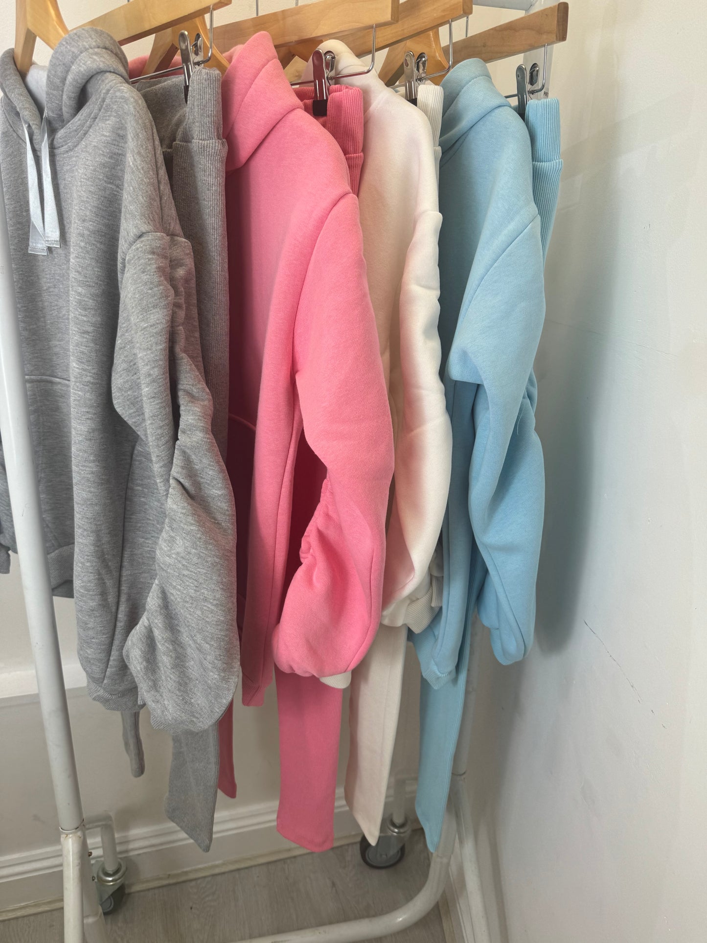 Ruched sleeve hoodie and leggings set