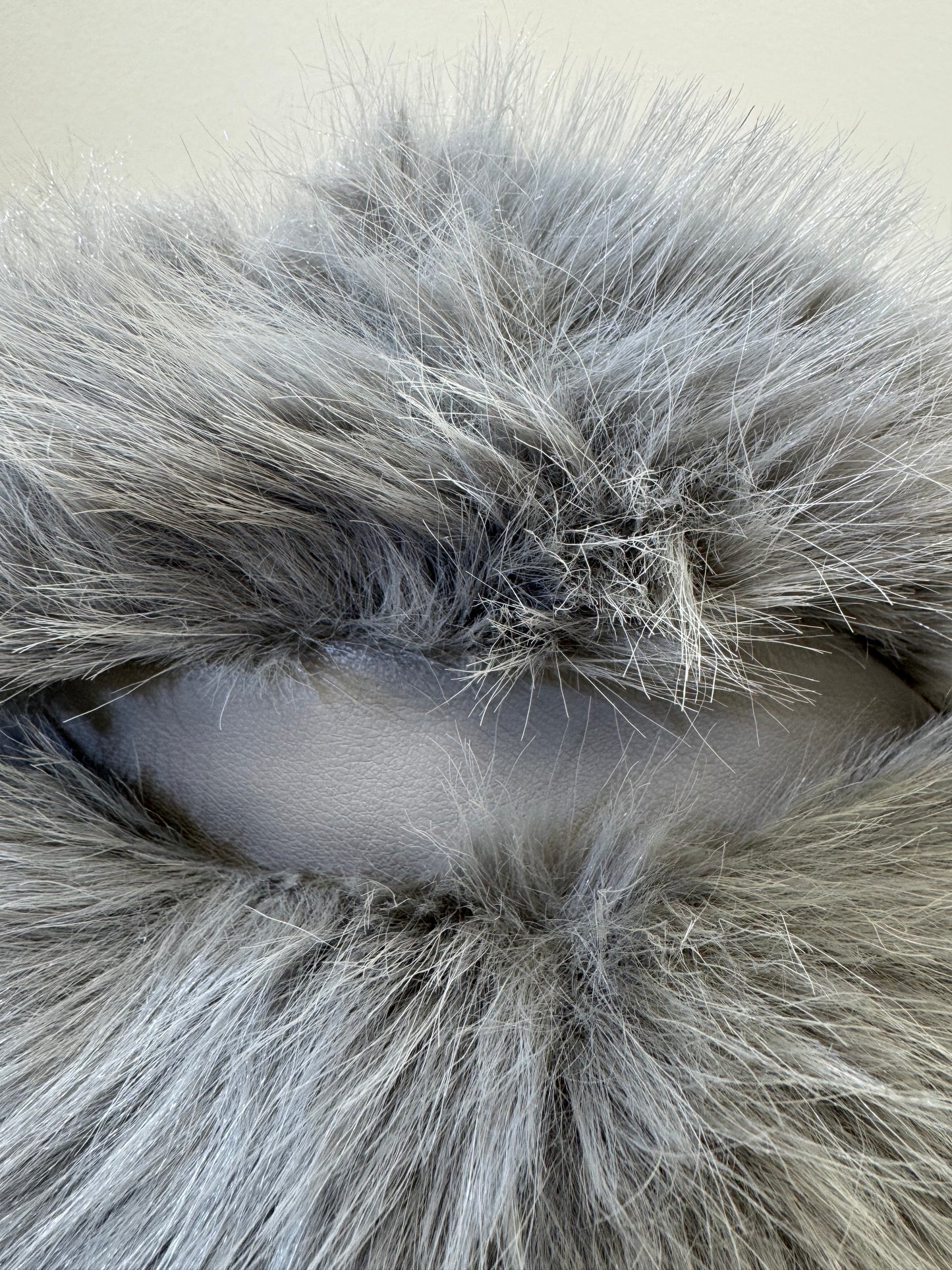 ANGEL-HOODED FAUX FUR JACKET GREY