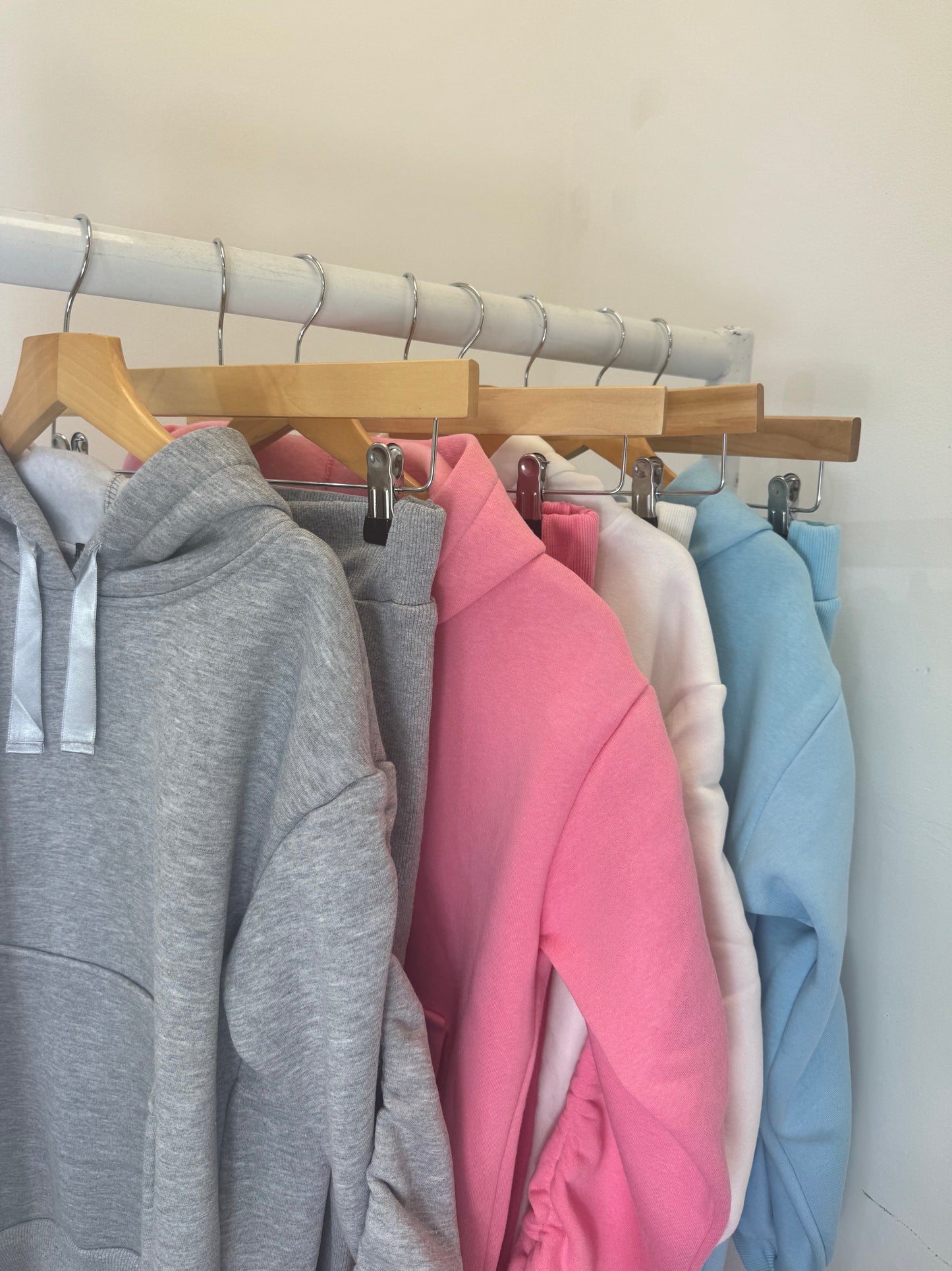 Ruched sleeve hoodie and leggings set