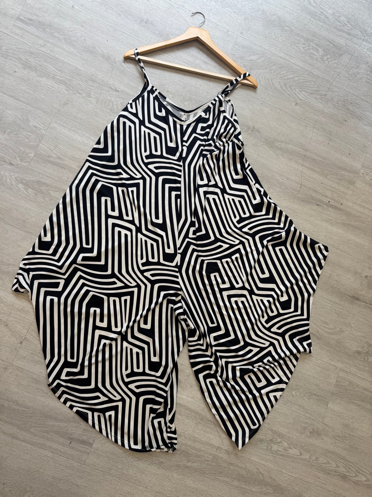 Embroidery jumpsuit