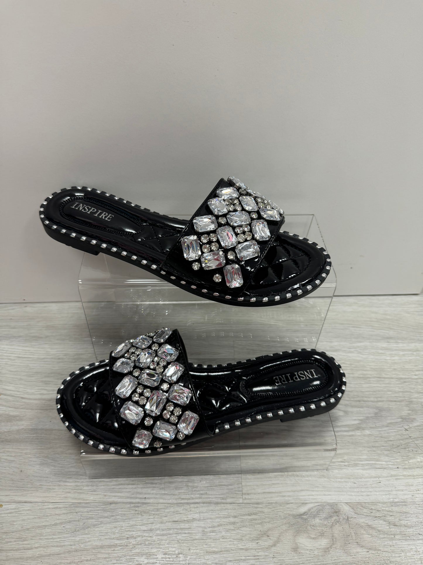 Diamond Black Flip Flops 1251