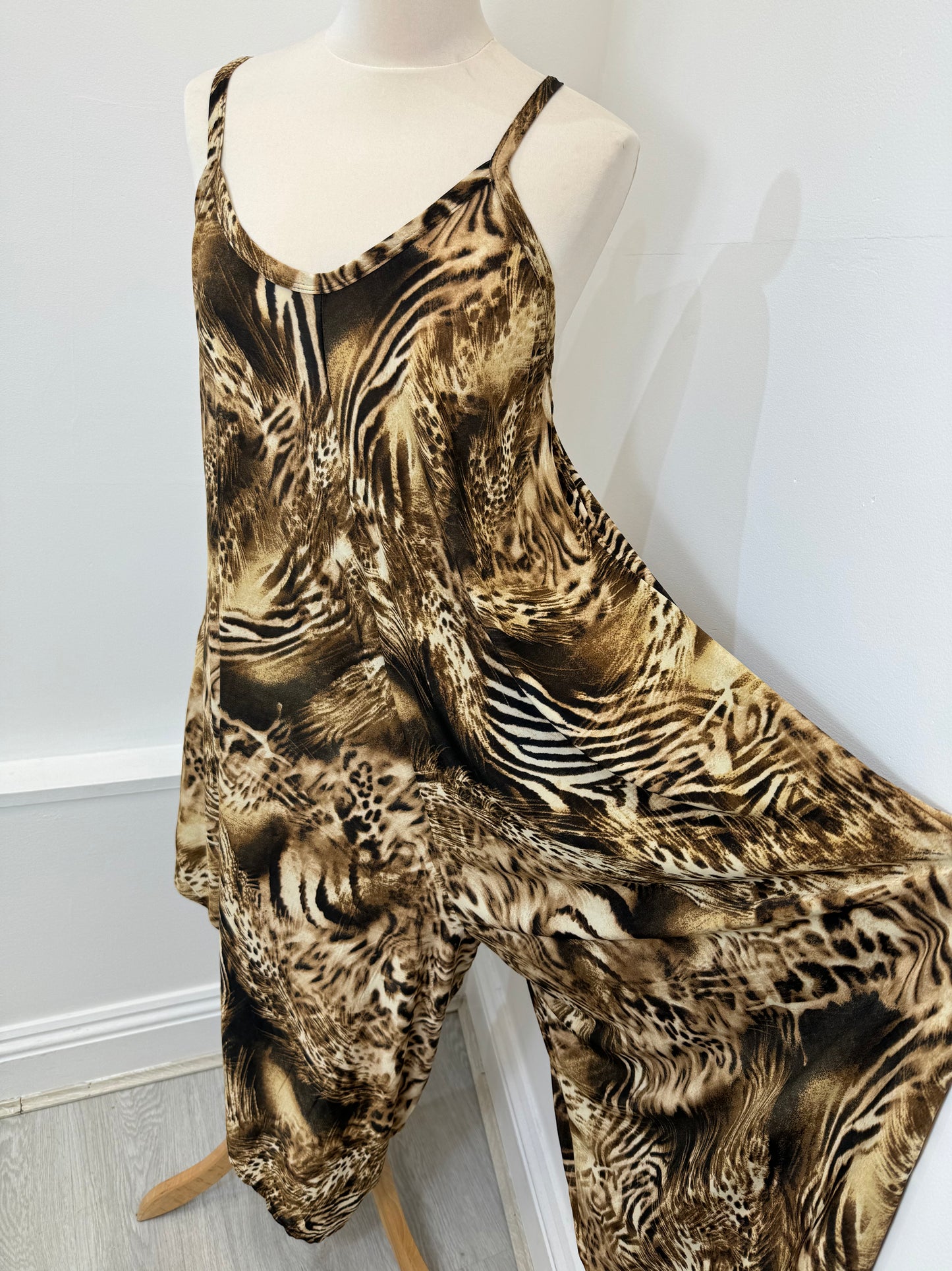 Stretchy jumpsuit 26