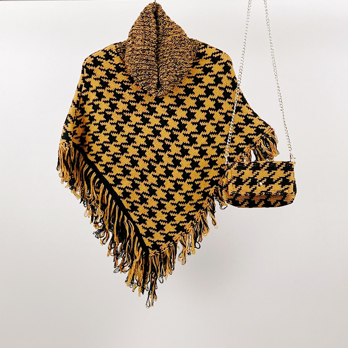 Dogtooth Knit Poncho & Bag