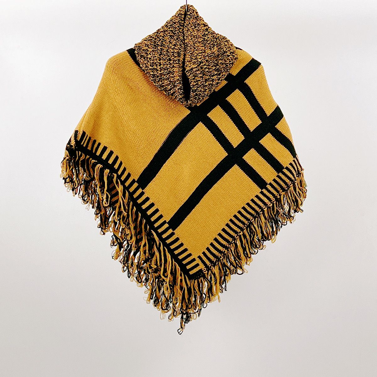 Avery Contrast Knitted Poncho