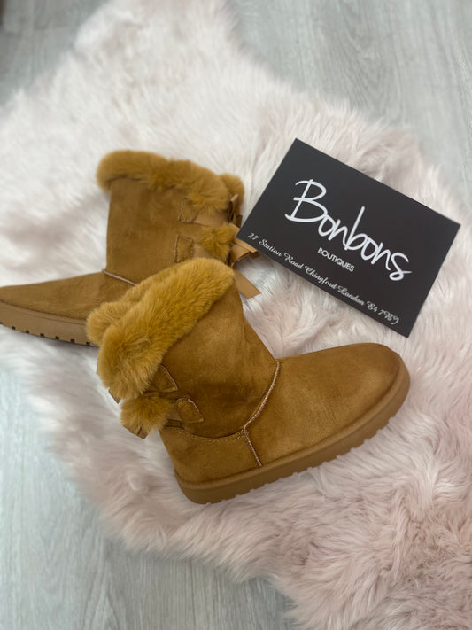 Bella bow boots