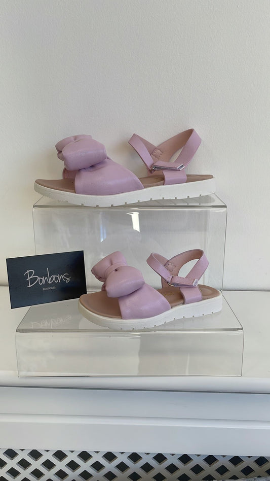 Purple bow sandals