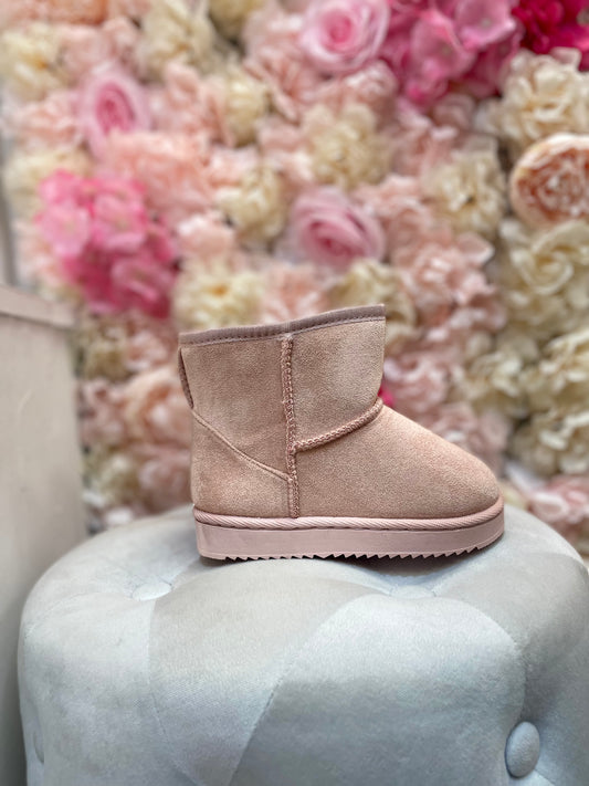 Lila Pink Fluffy Boots