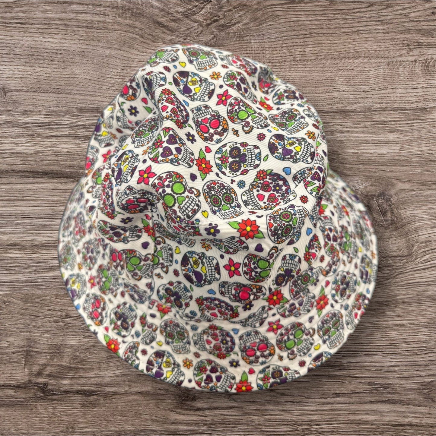 Multicoloured skulls