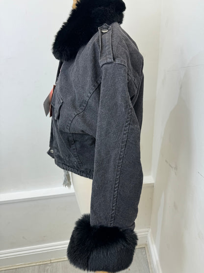 Black jacket with black fur ￼