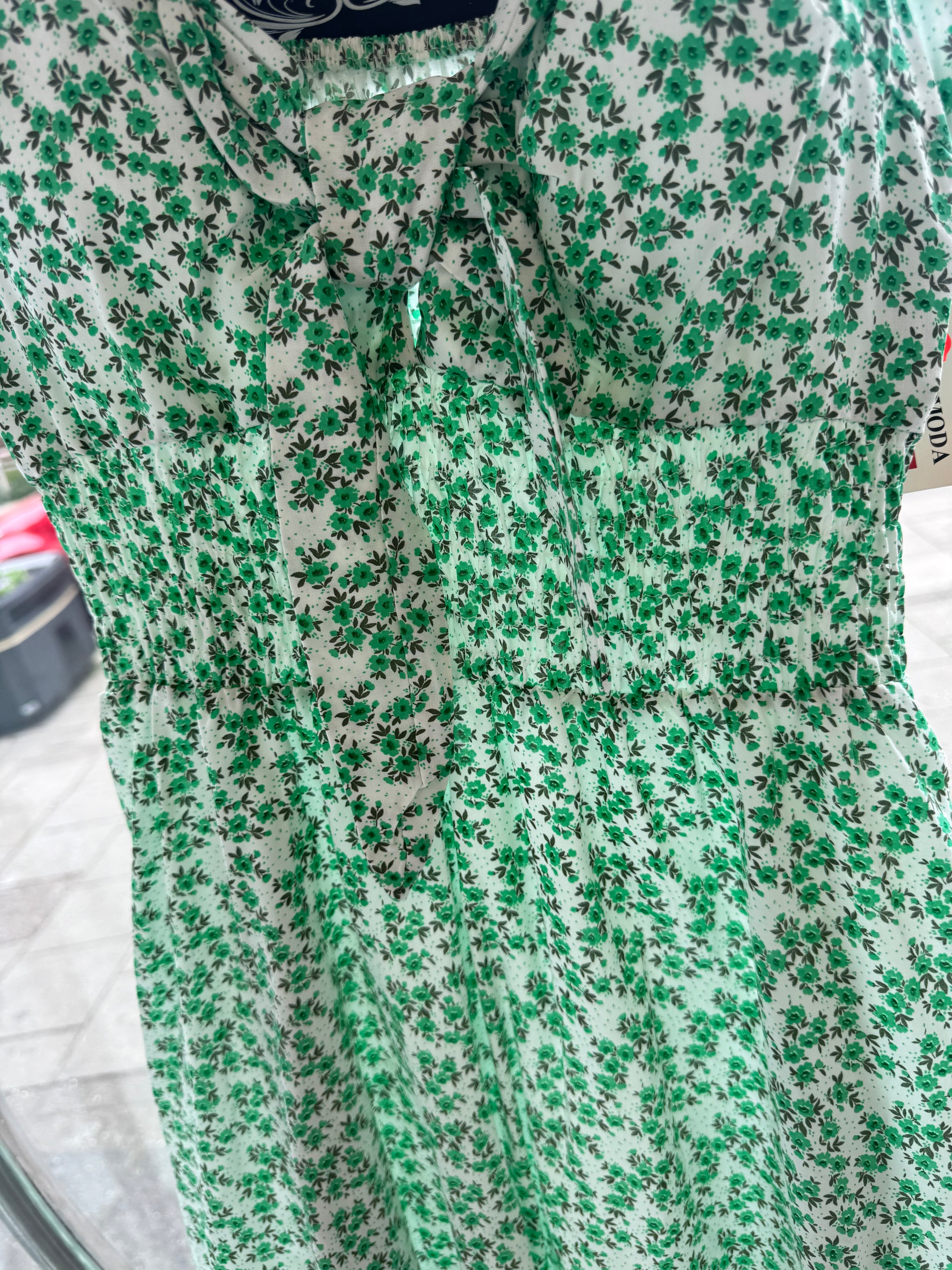 Daisy dresses ￼