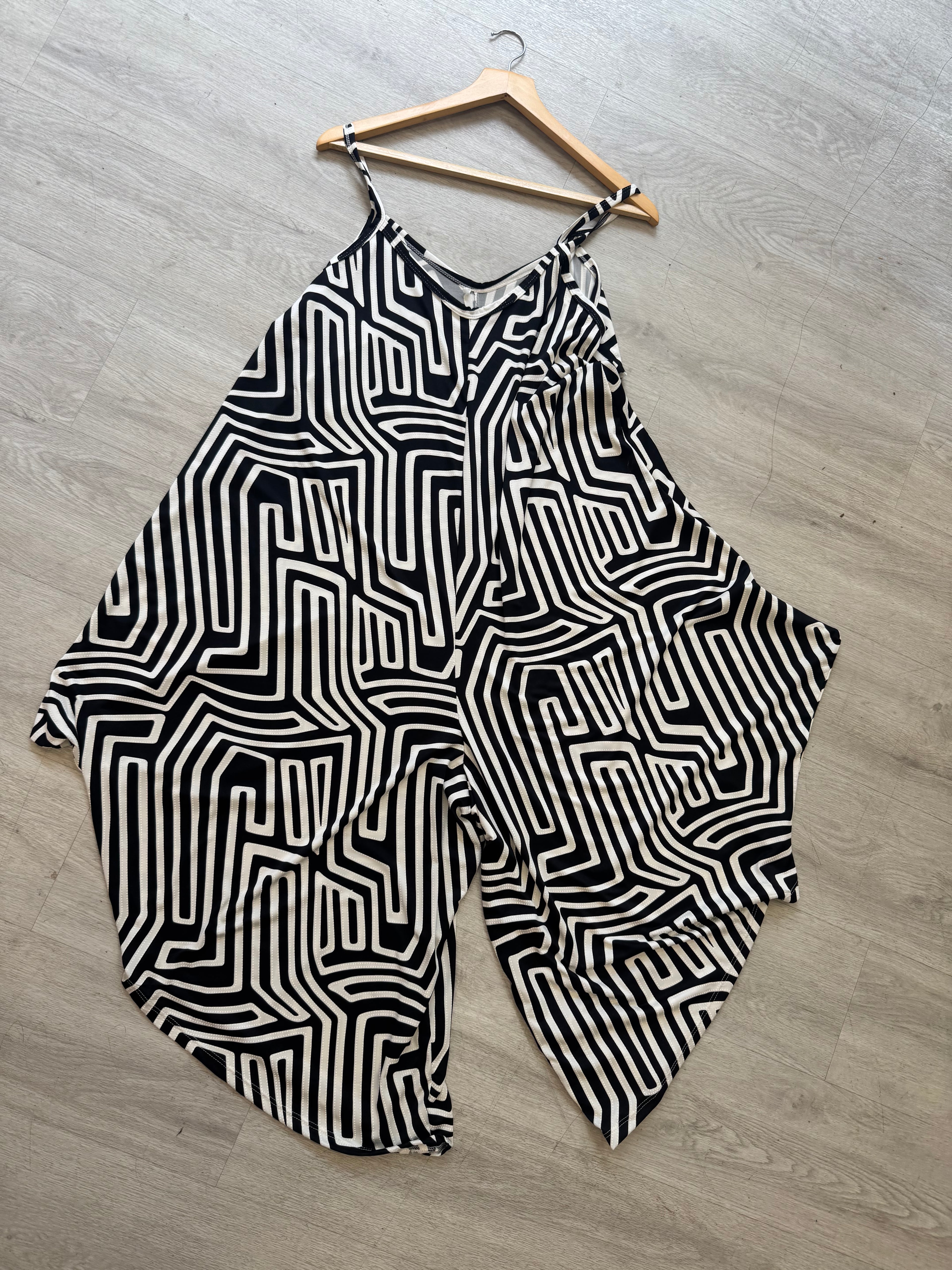 Embroidery jumpsuit