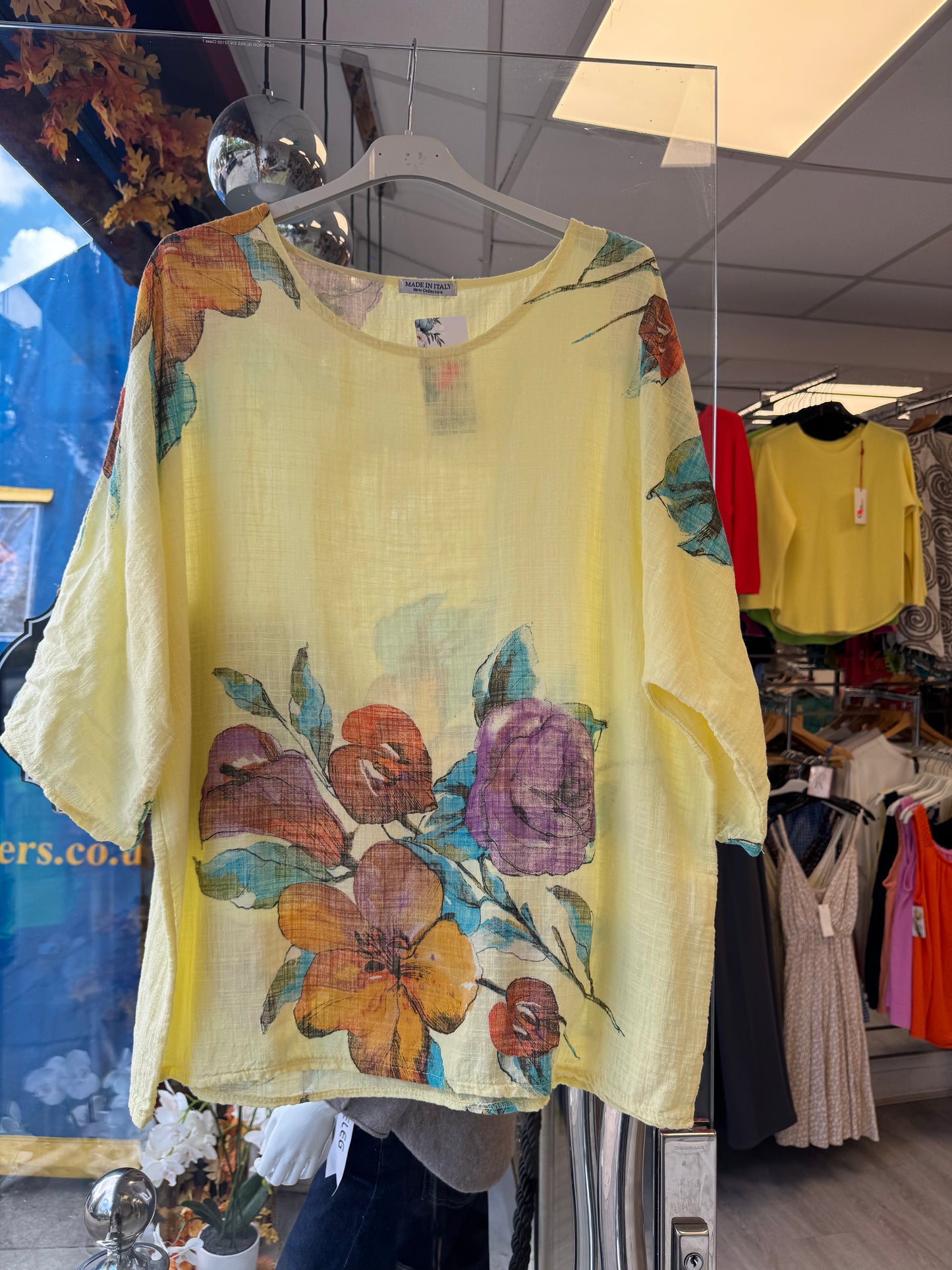 Lemon flower , Top