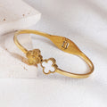 Stella  gold-plated cuff.