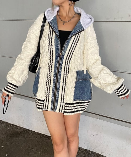 Denim jacket with knitted surrounding