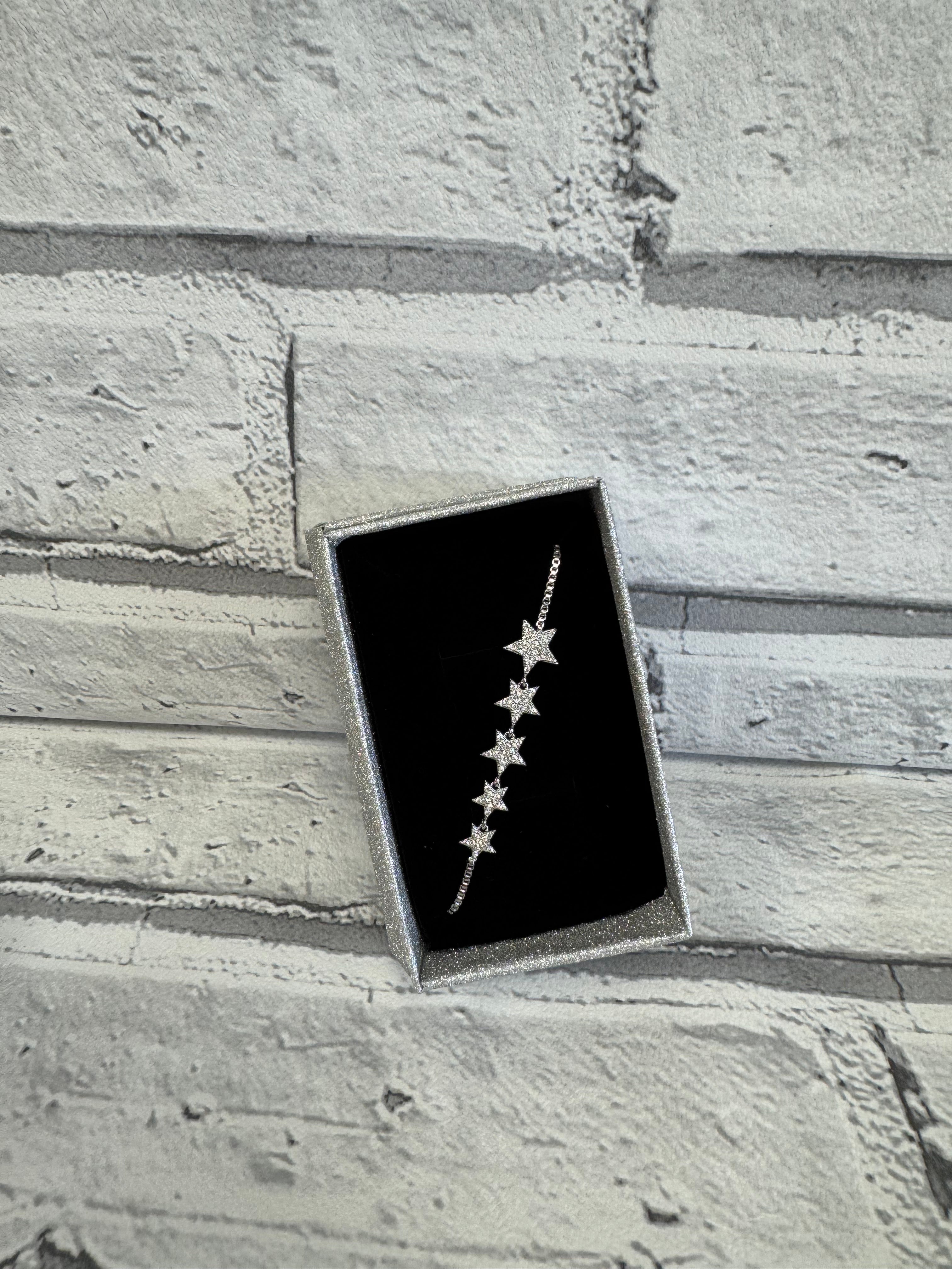 Five star bracelet in silver ￼