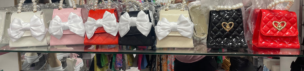 Little bag with white bow