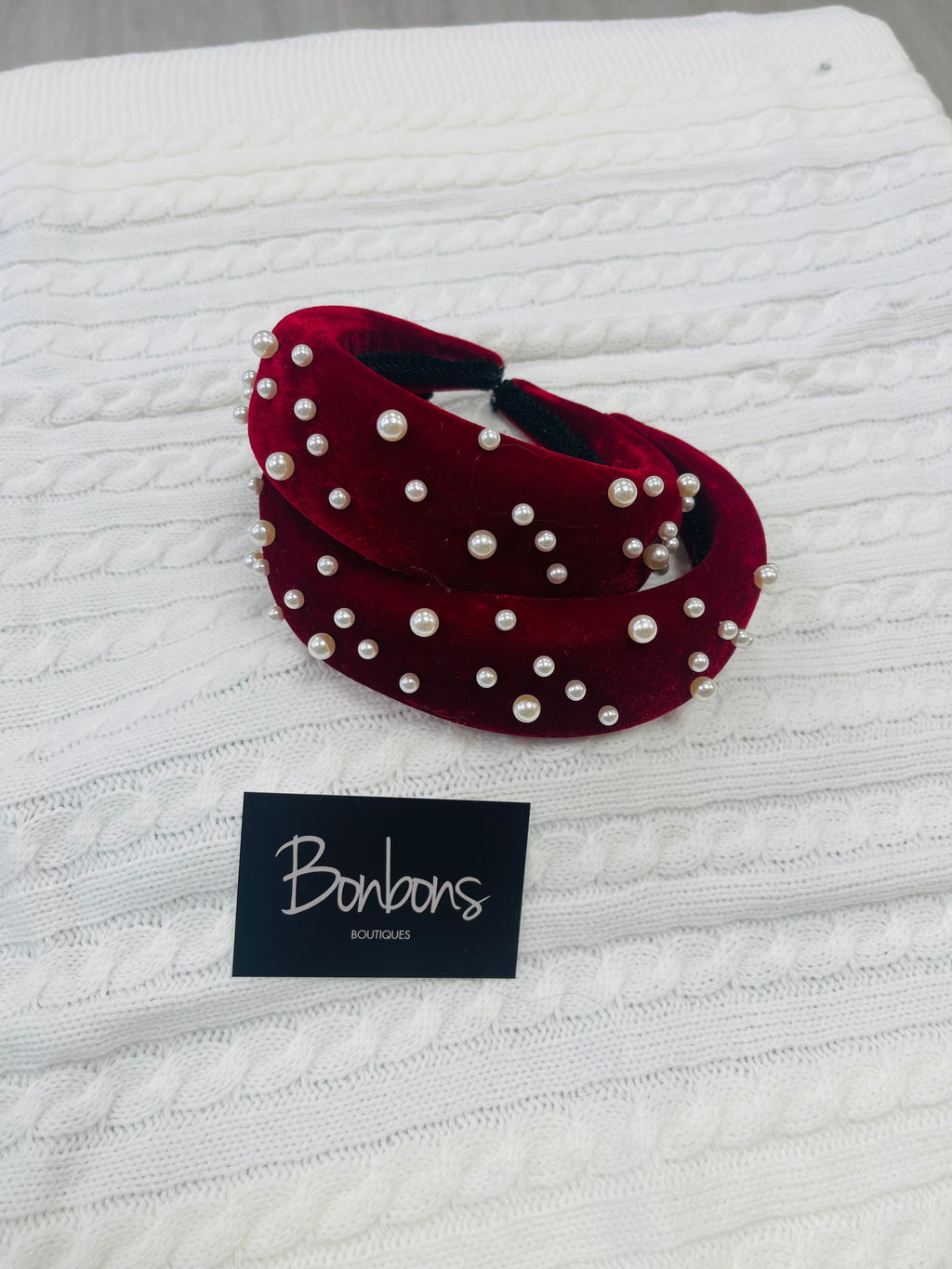 Pieces velvet and pearl headband