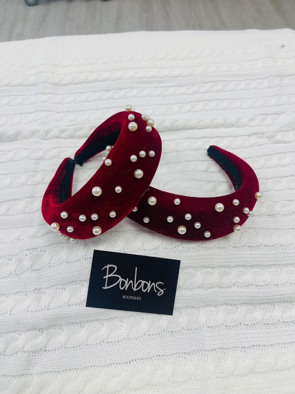 Pieces velvet and pearl headband